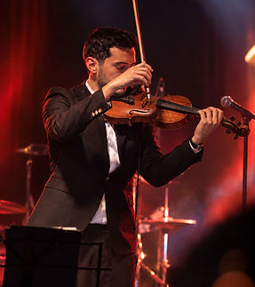 Levent Öz - SahneFoto.jpg
