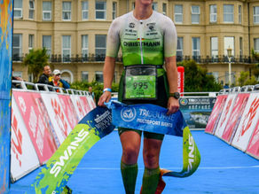Tina winning Eastbourne Triathlon