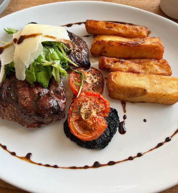 Gallery The Cove House Inn P