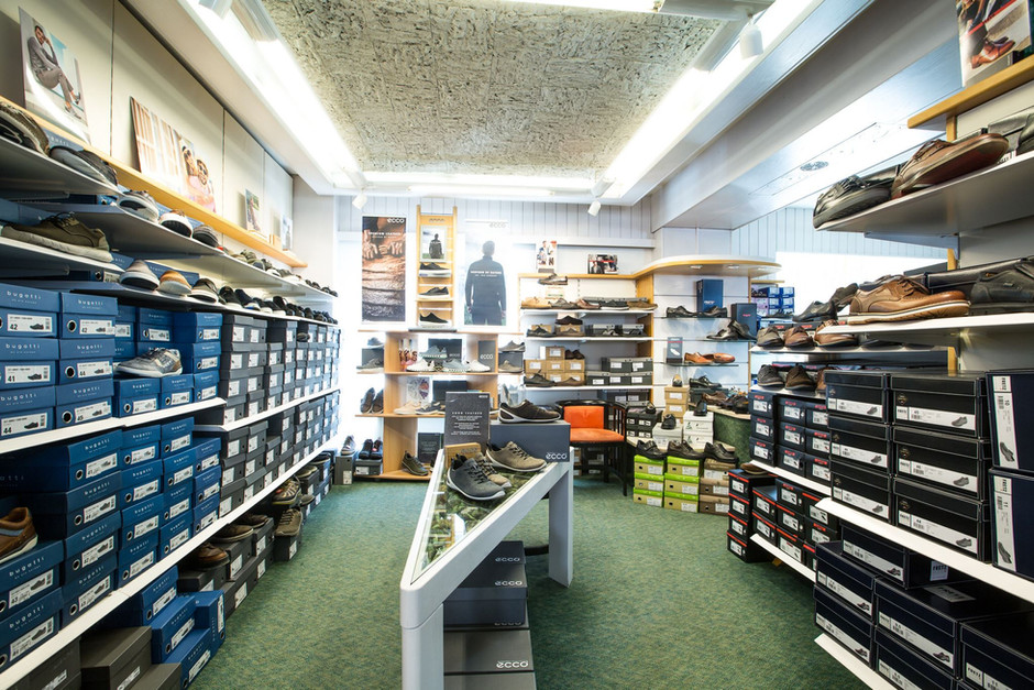 Herrenschuhe im Schuhhaus Schwaiger in Murau