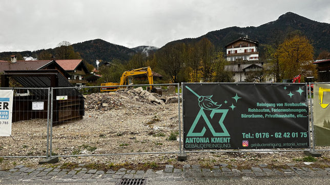 Firmenplakat von Antonia Kment Gebäudereinigung