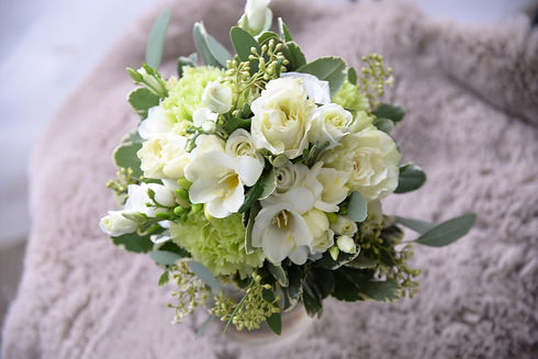 kleiner Strauß von Blumen Stielblüte
