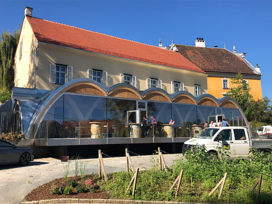 abgerundetes Dach von Weiß Dach in der Südoststeiermark