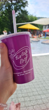 Milchshake im Eiscafé Bof