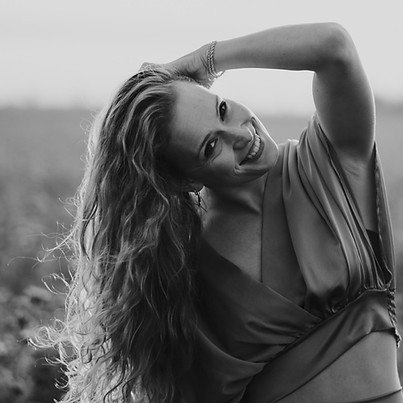 angela