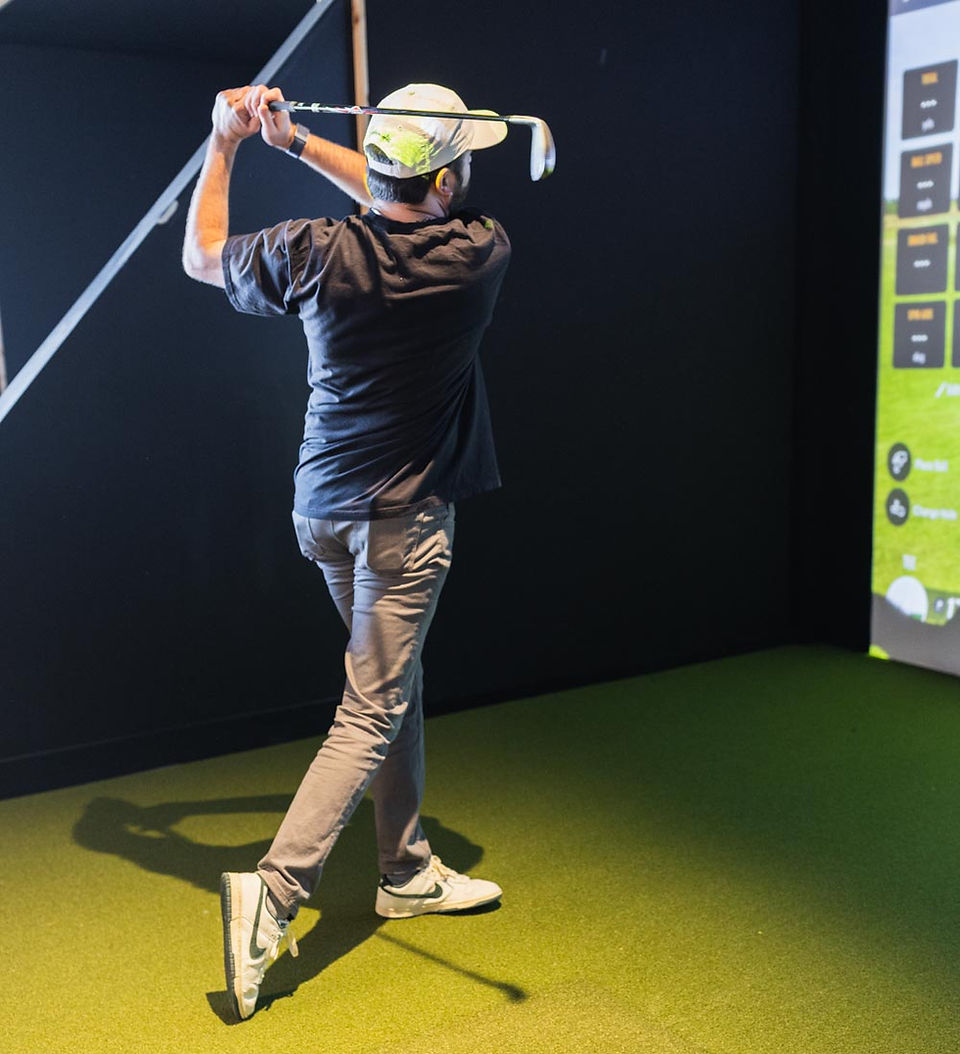 Backswings Golf & Grill - Image 1