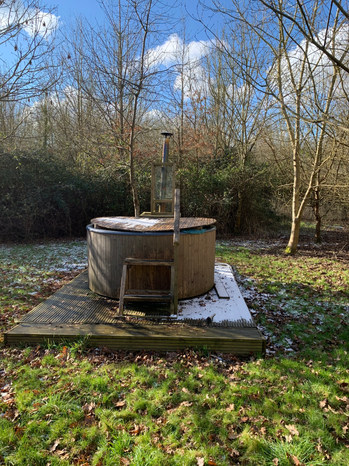 Glamping hot tub at Dorothy Goes Glamping