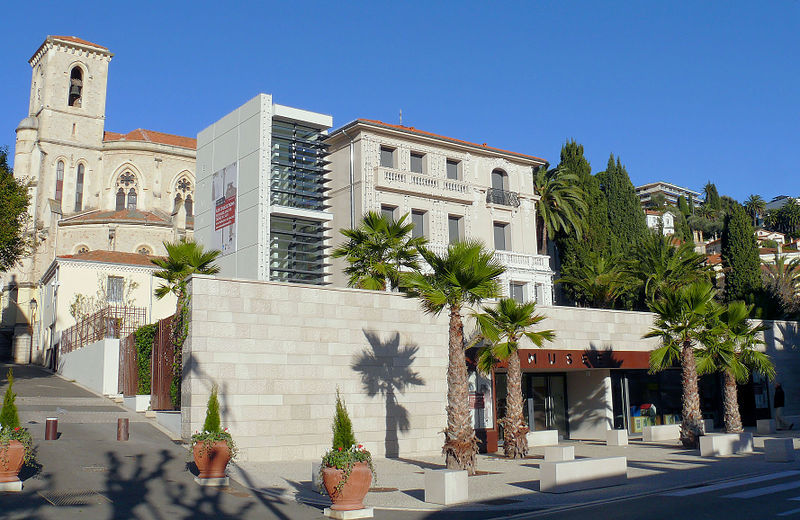 Musée Bonnard et église Sainte Philomène .JPG