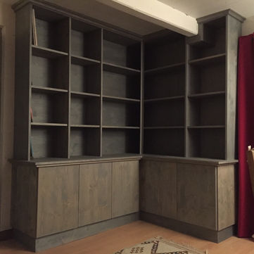 HUGUEL menuiserie voit la vie en vosges. Je vois la vie en Vosges autour du bois. Placard, coulissant, battant, pivotant, armoire murale, ouvrant à la française, sous pente, suspendu massif ou mélaminé, agencement intérieur, rayonnage, penderie, tiroirs, dressing, miroir, vitre laquée ou à l'acide,…