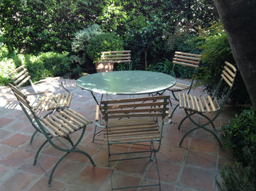 Table du jardin.jpeg
