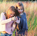 adolescents en visite jardin de bonnegoutte vosges