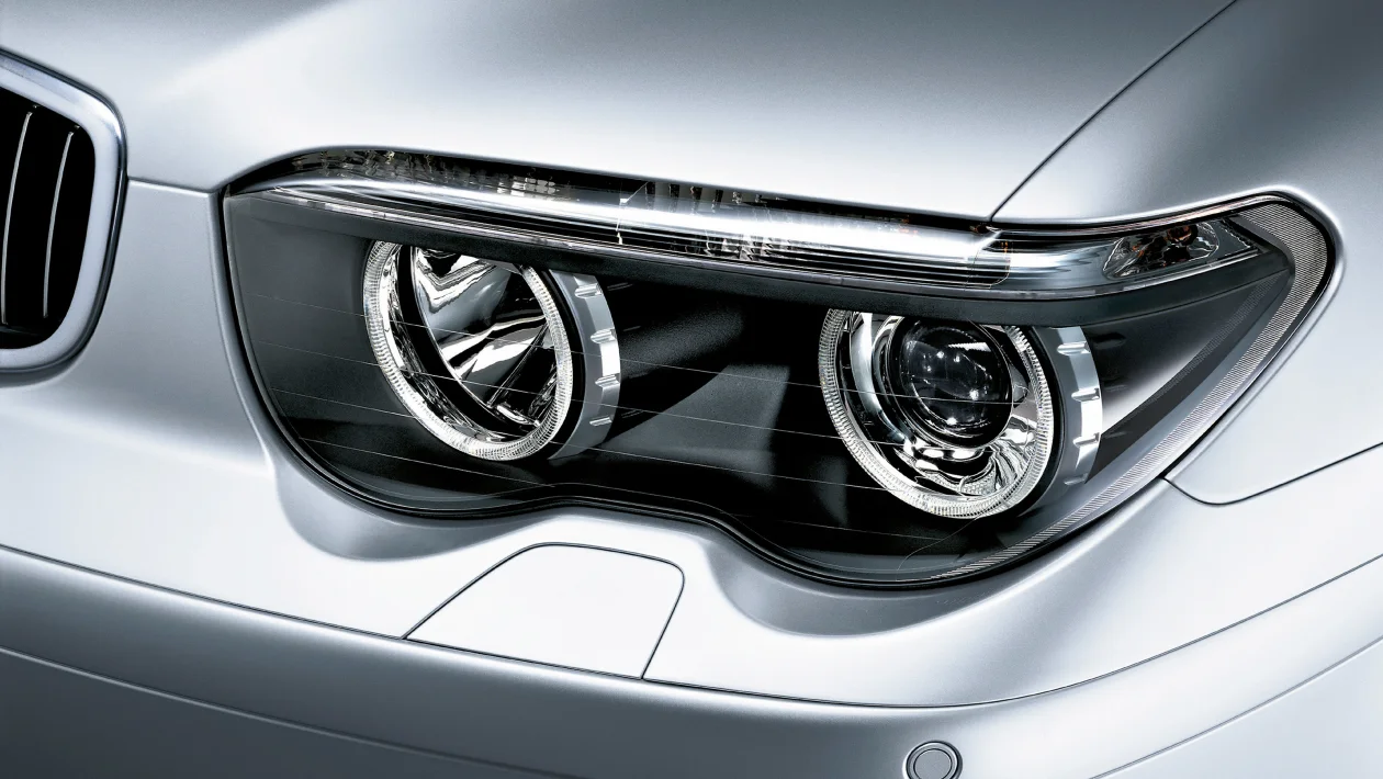 How to design a car head and tail lights.webp
