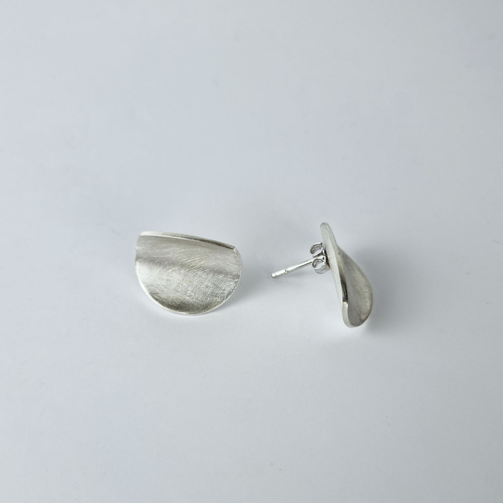Thumbnail: Curved Earrings - Rengin Guner