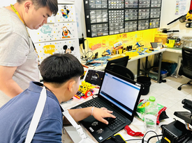 สนุกสุดมันส์ที่ Friend Robot Academy! 🤖⚡