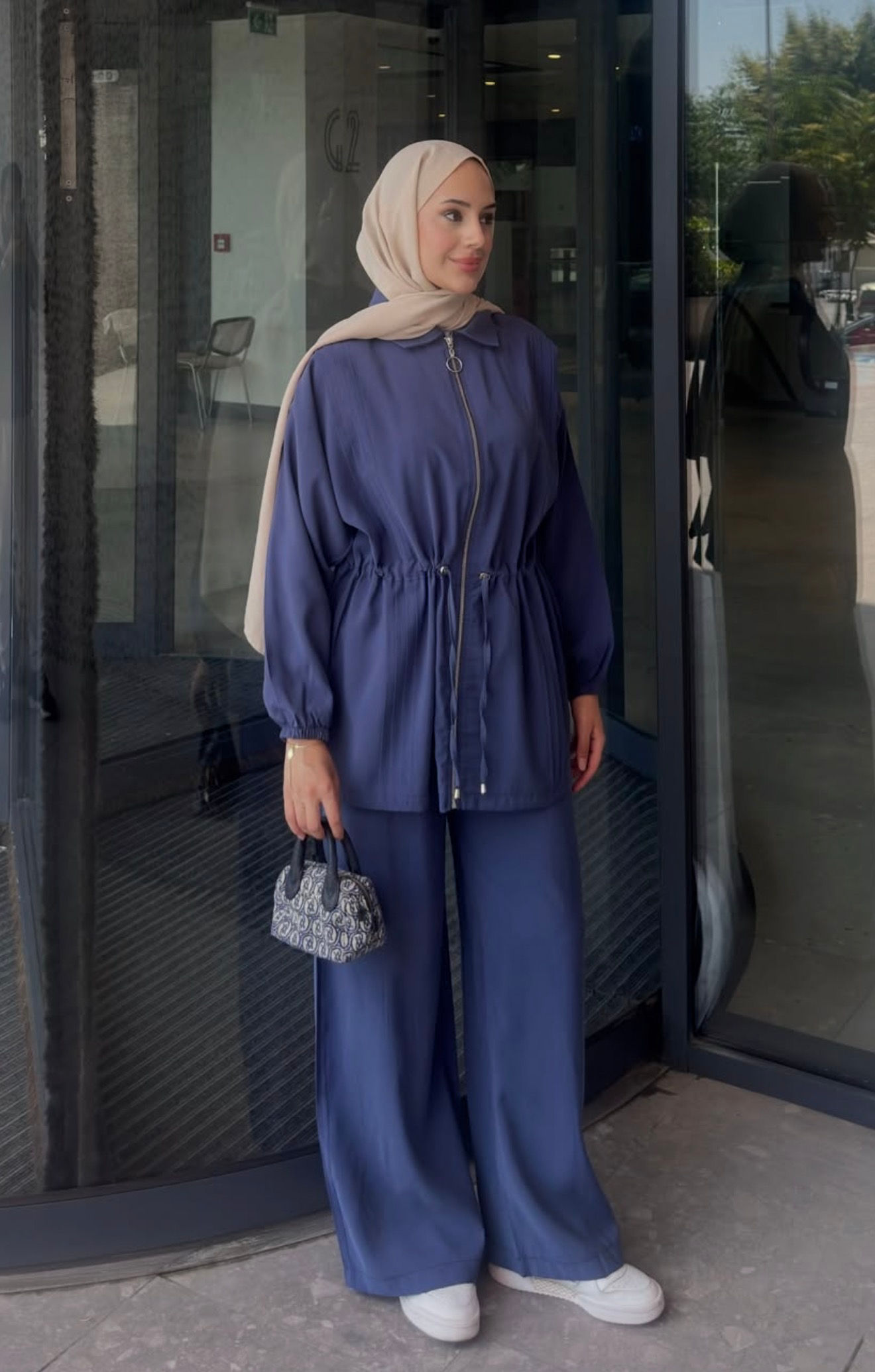 Yumna set