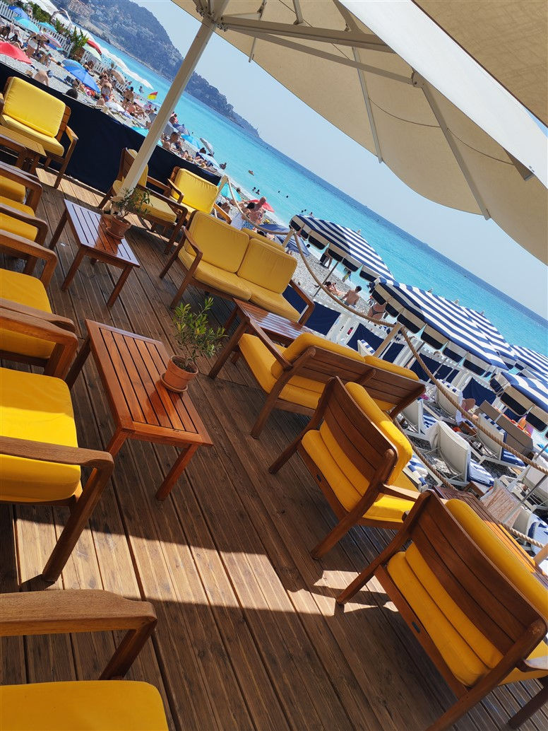 Ruhl Plage Plage et Table de Charme - 06000 - Nice