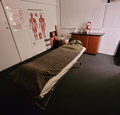 massage-table-corner.JPG