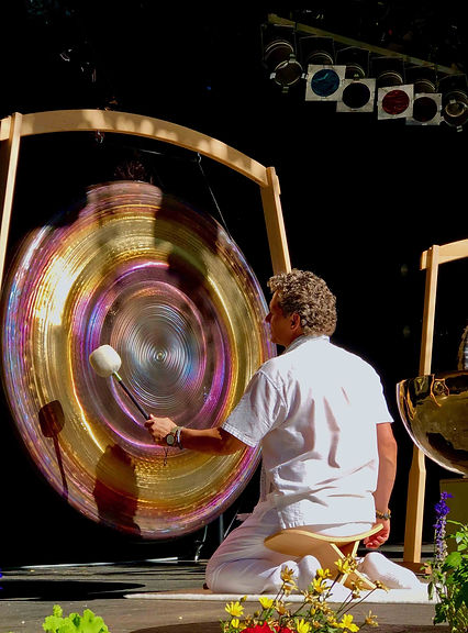 Anahad-Gong-Meditaion-Live 4_04.jpg