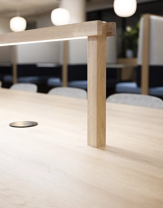 the Fresh Perspective_Newday Offices Arnhem_bibliotheek tafel maatwerk_interieurontwerp.we