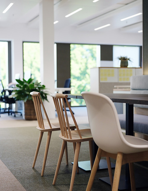 the Fresh Perspective_Garage_social space_interieurontwerp_stoelen.jpg