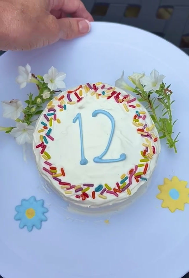 Thumbnail: Custom Carrot Cake