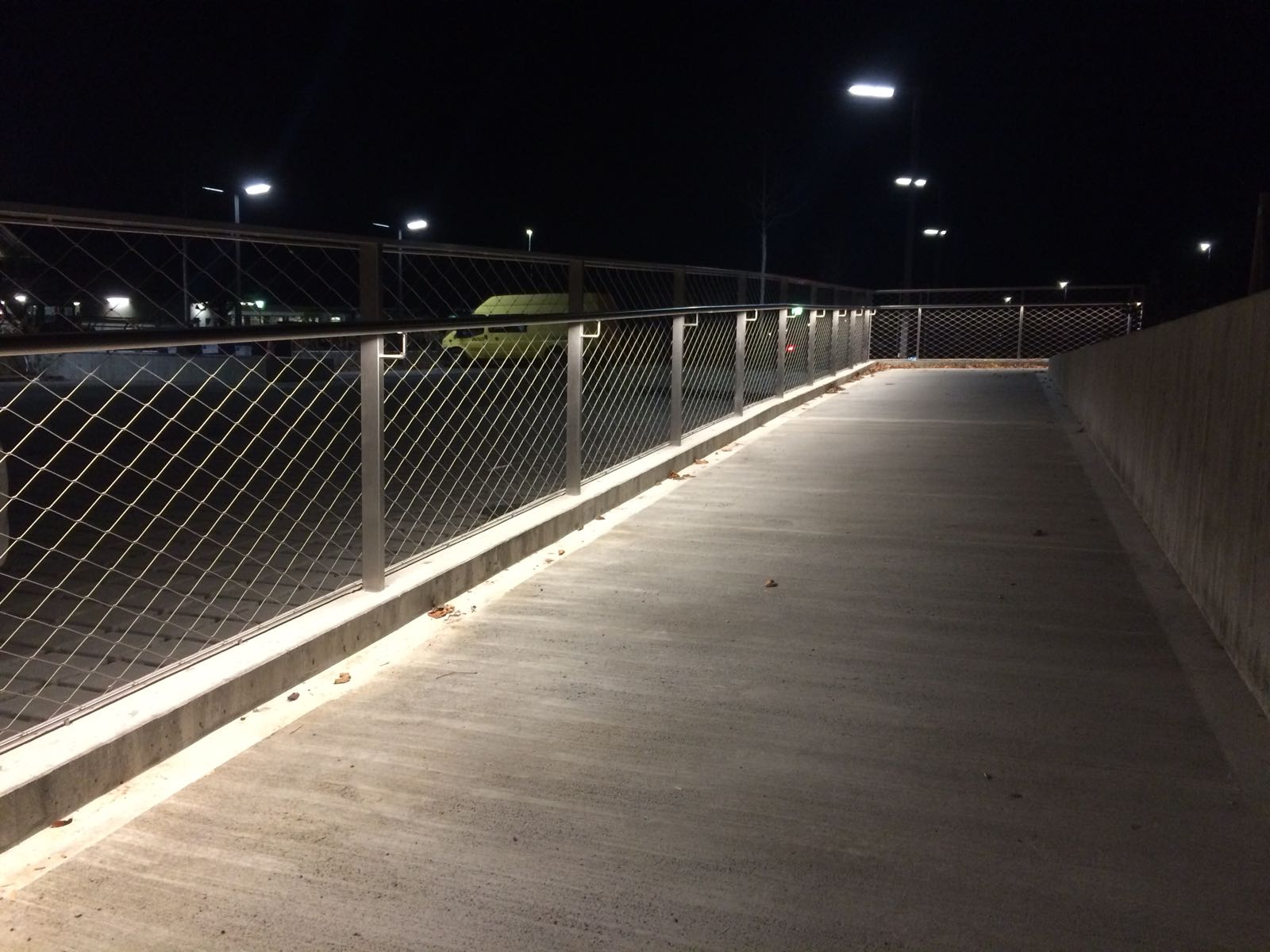 CNS-Handlauf mit LED