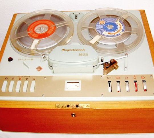 AEG/Telefunken Magnetophon M23