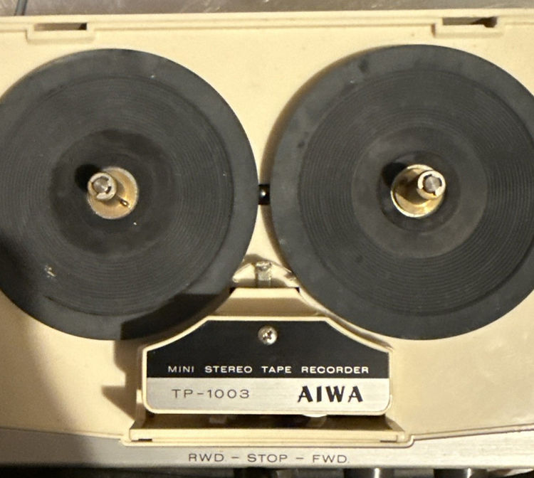 Aiwa TP-1003