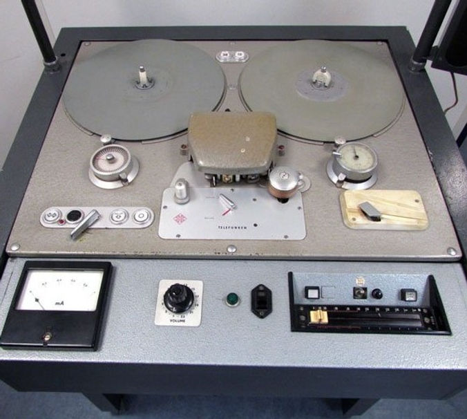 AEG/Telefunken Magnetophon M10