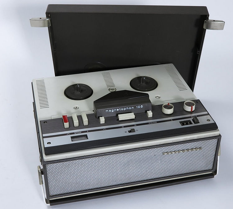 AEG/Telefunken Magnetophon 105