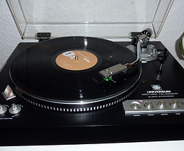 Universum F2095