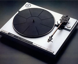 Yamaha P-700