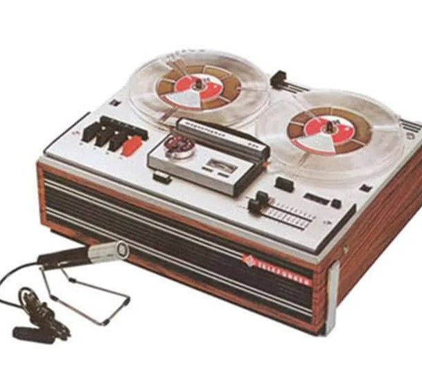 AEG/Telefunken Magnetophon M230