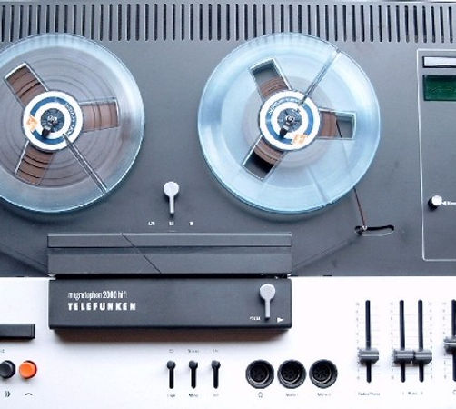 AEG/Telefunken Magnetophon M2000