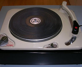 Thorens TD184