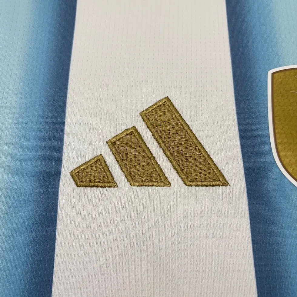 Miniatura: camisa-argentina-listrada-listrado-azul-branco-branca-torcedor-masculino-masculina-adidas-dourado-i-1-copa-2026-patch-campeão