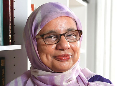 Shahina portrait Jan16 (1)_edited.jpg