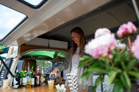 Vintage Bulli Bar – Das Highlight für Events und Feiern