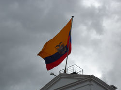 La bandera y las colores de Ecuador