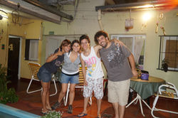 Amigos porteños del Hostel