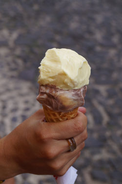 Helado en las calientes calles del centro.