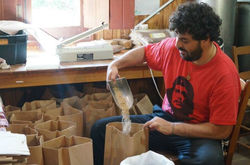 Trabajando en el quincho