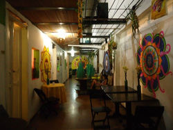 Facebook - La Casa Amarilla Hostal
Cali - Colombia