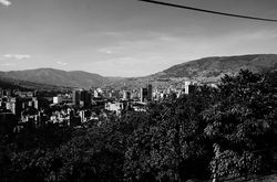 Facebook - Medellin en blanco y negro!