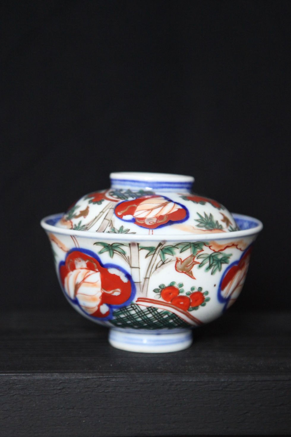 Thumbnail: Arita antique bowl
