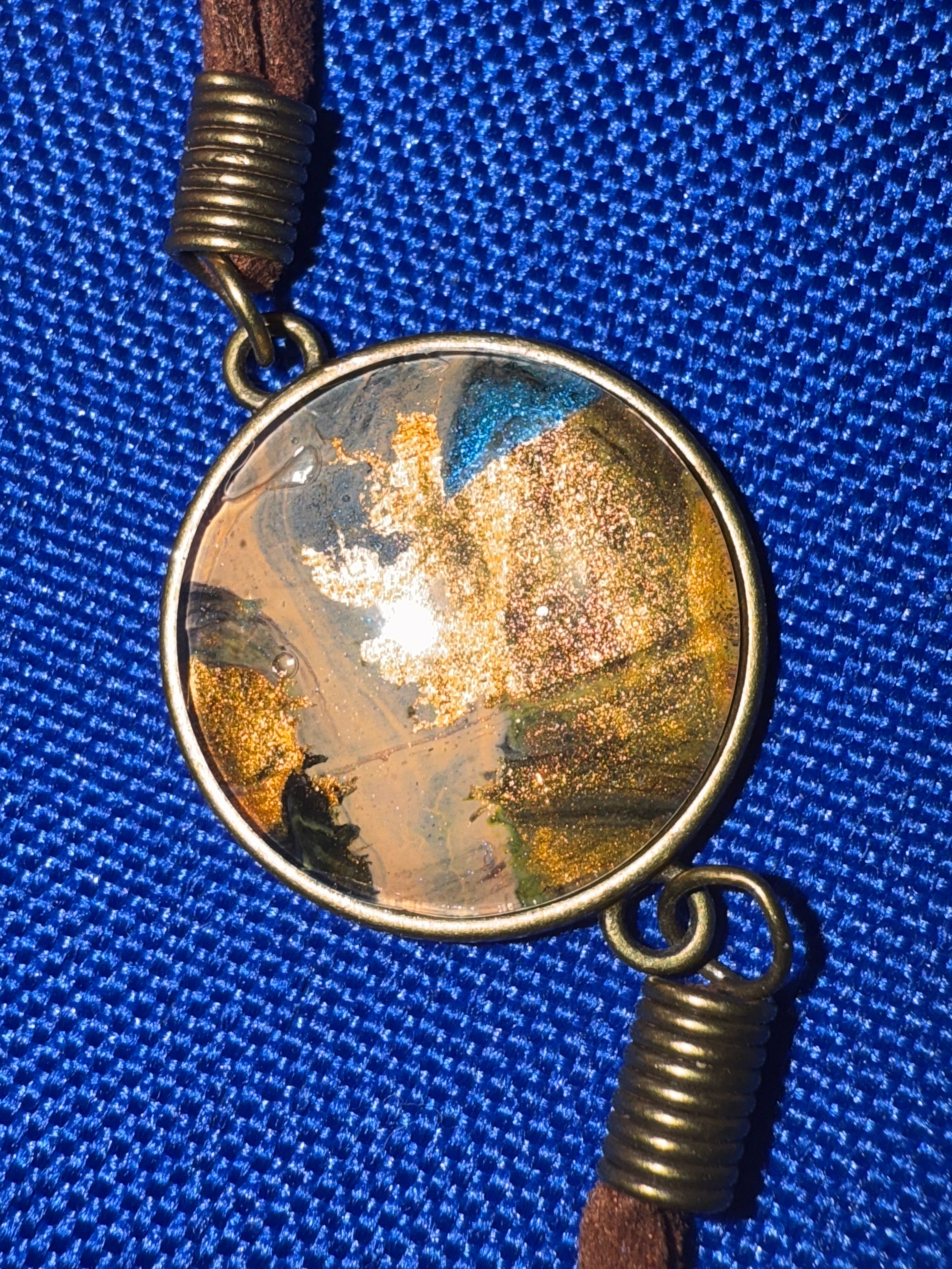 The Gold Mines Paint Peel - Bracelet 