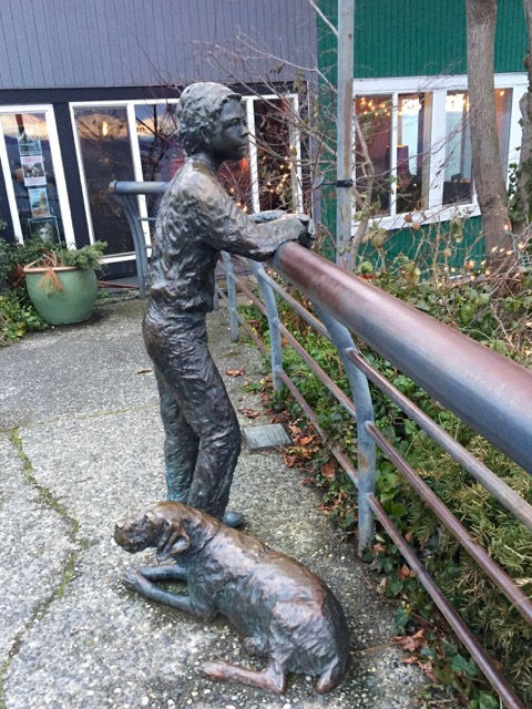 I assume this chap is watching for orca whales. The sculpture is by Georgia Gerber.