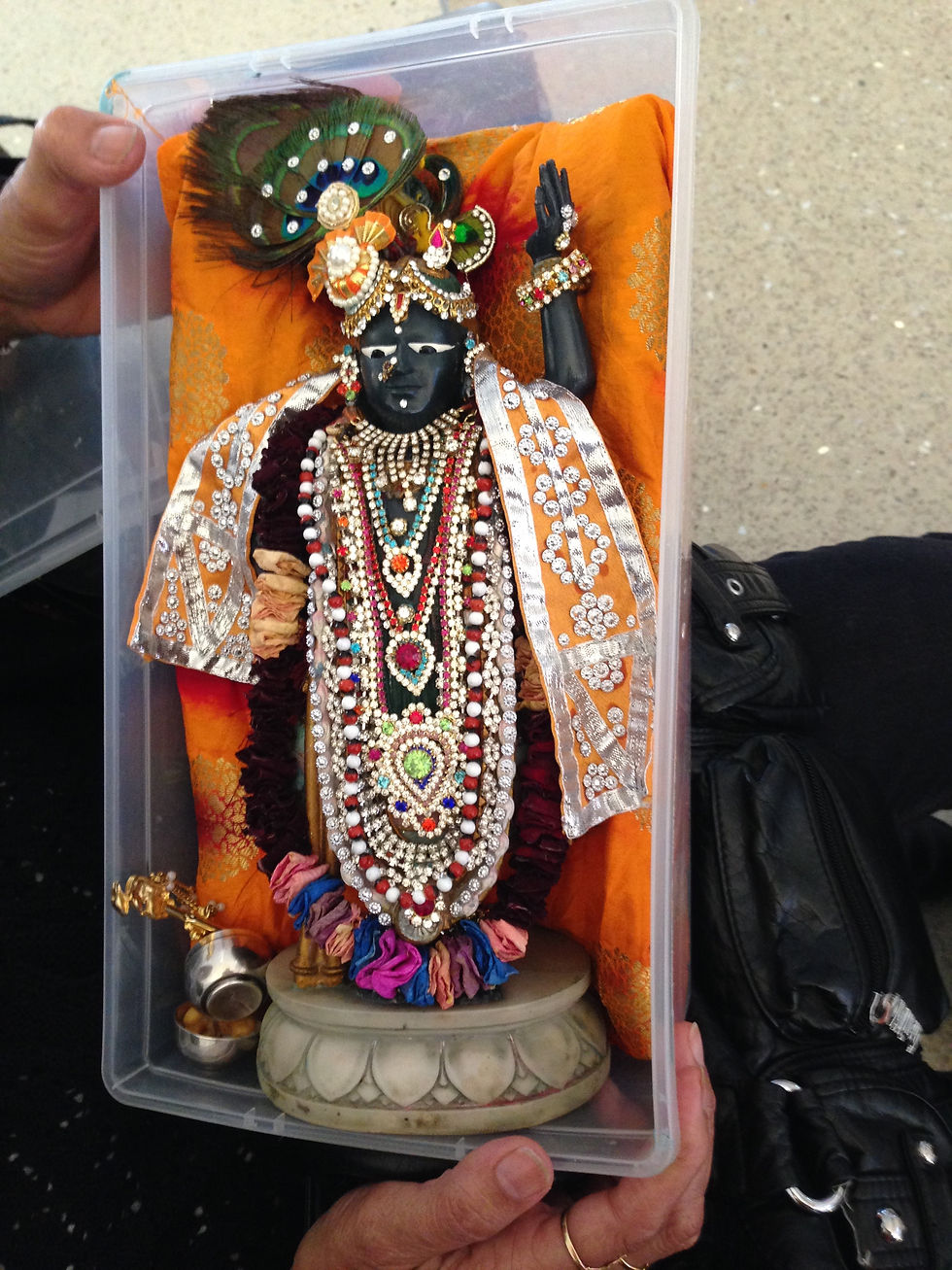 Krishna in full regalia.