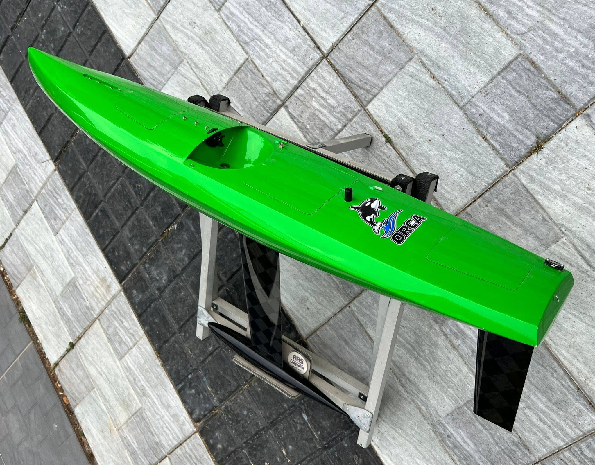 Orca boat + Electronics + 3 rigs from AA-Parts