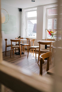gemuetliches-cafe-lueneburg-viele-sitzplätze-
altstadt.jpg
